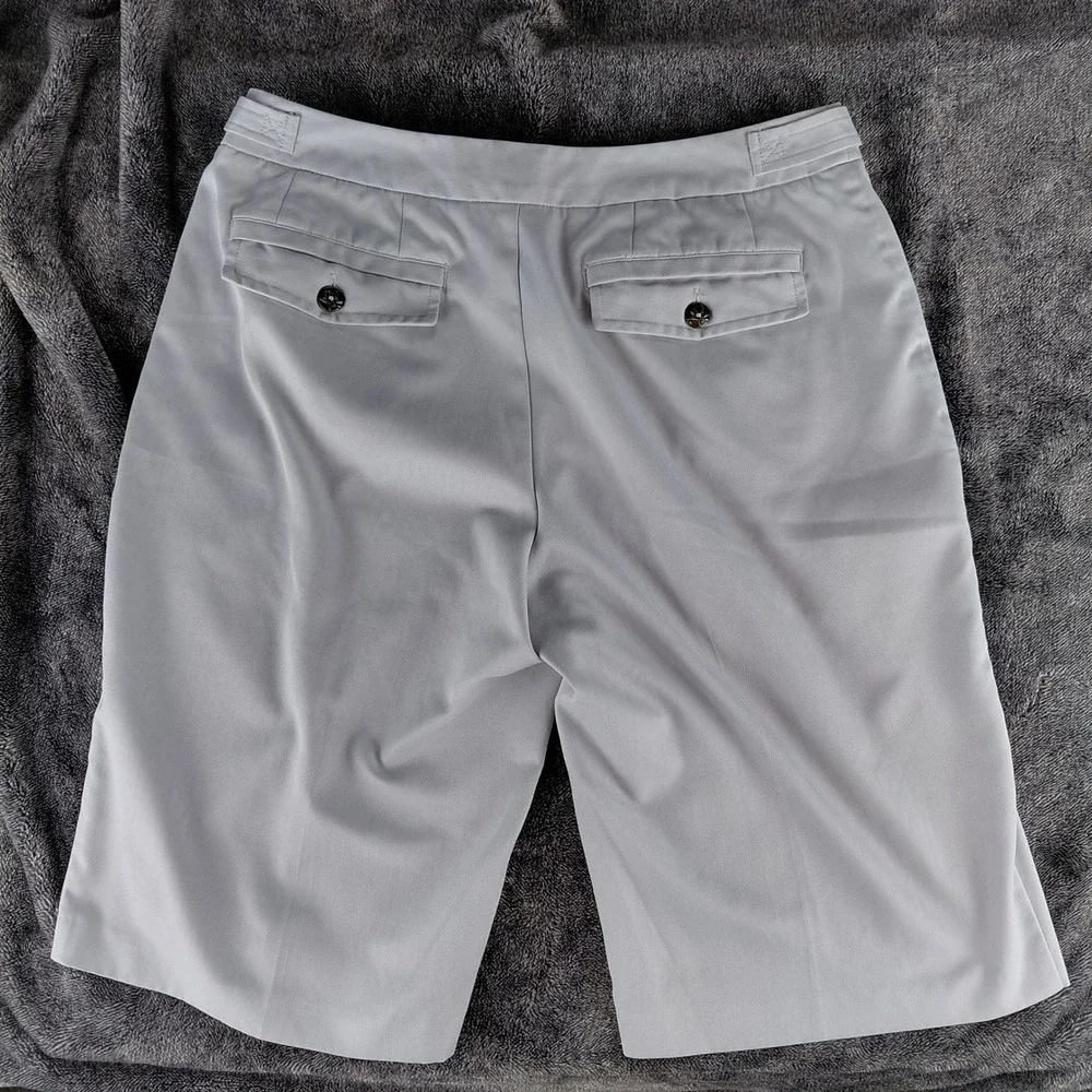 Lily's of Beverly Hills Gray Herringbone Bermuda Shorts Womens 6 Zip Pockets‎
